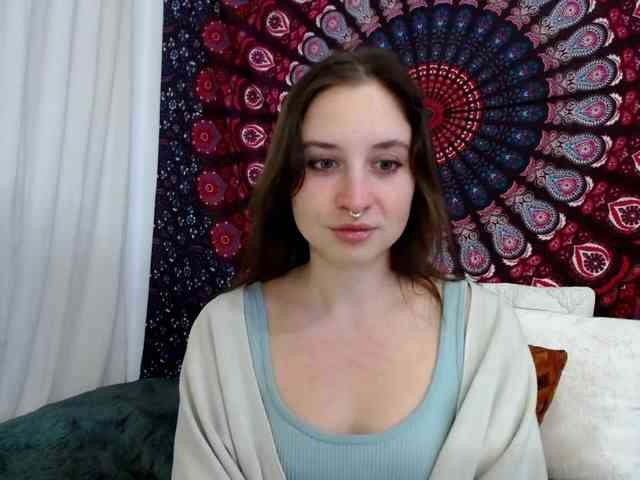 AdalynGlow webcam