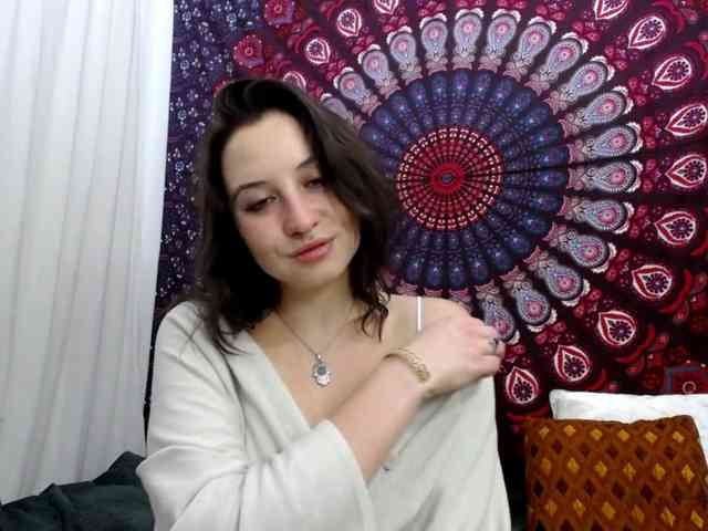 AdalynGlow webcam