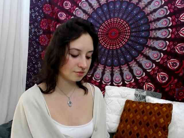 AdalynGlow webcam