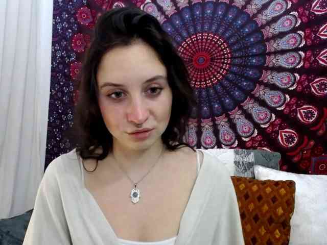 AdalynGlow webcam