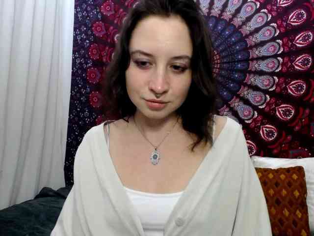 AdalynGlow webcam