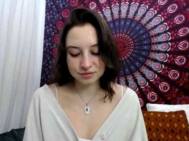 AdalynGlow webcam