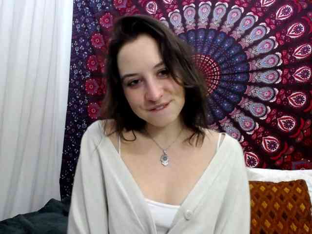 AdalynGlow webcam