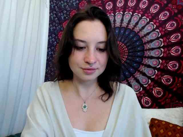 AdalynGlow webcam