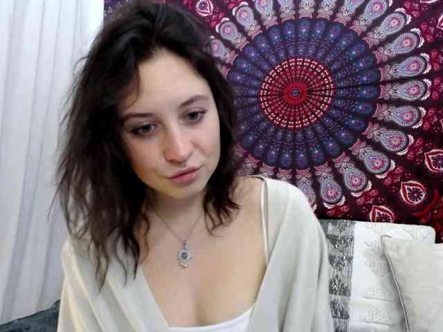 AdalynGlow webcam