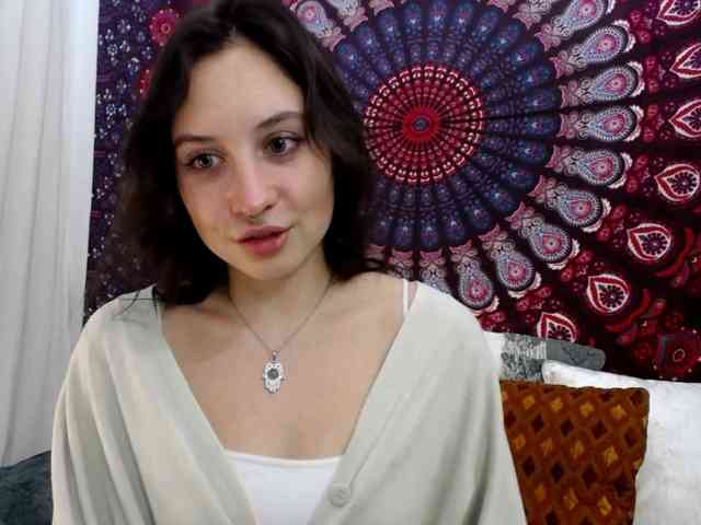 AdalynGlow webcam
