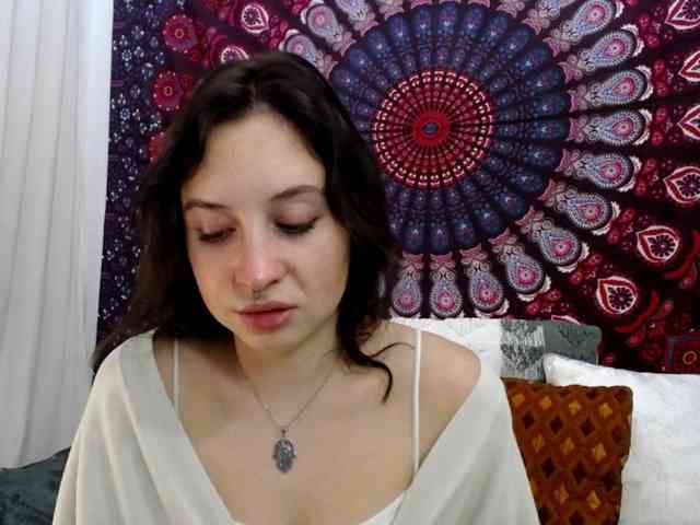 AdalynGlow webcam