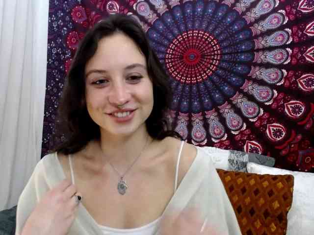AdalynGlow webcam