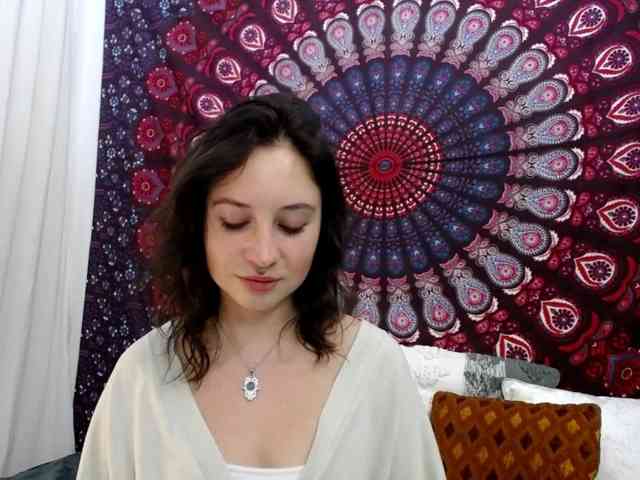 AdalynGlow webcam