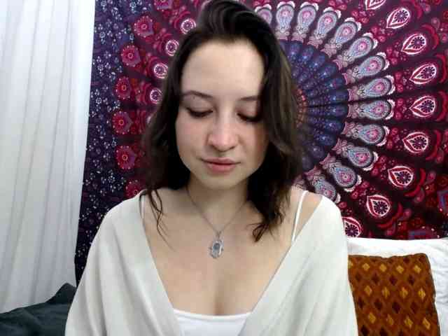 AdalynGlow webcam