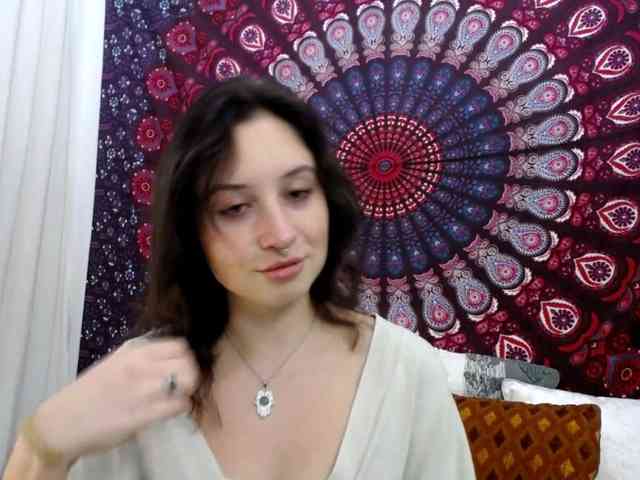 AdalynGlow webcam