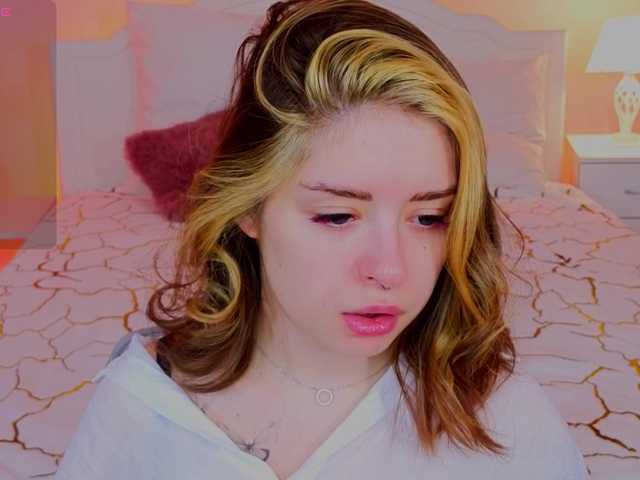 AmeliaShine1's BongaCams show and profile