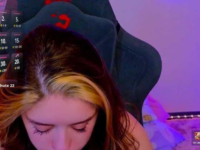 AmeliaShine1's BongaCams show and profile