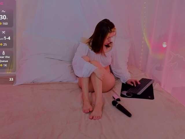 AmeliaShine1's BongaCams show and profile