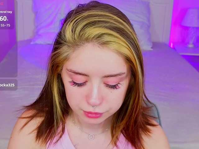 AmeliaShine1's BongaCams show and profile