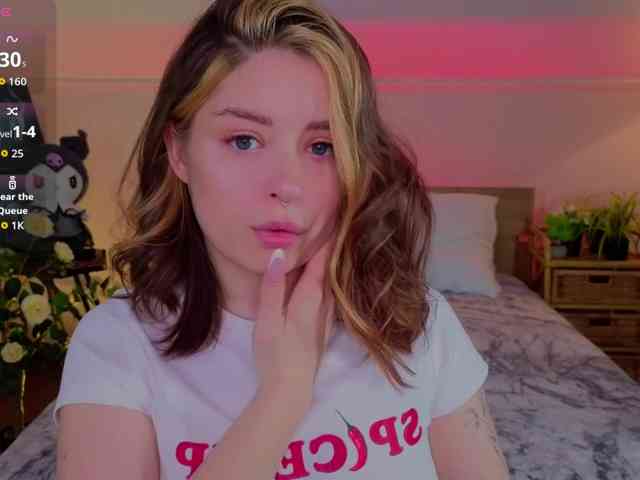 AmeliaShine1 webcam