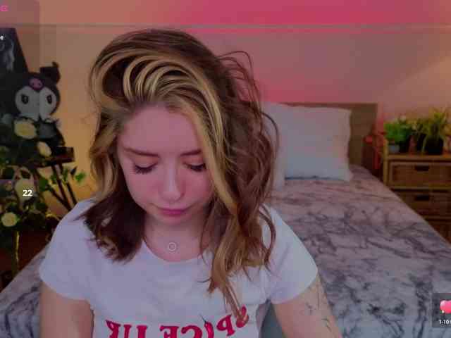 AmeliaShine1 webcam