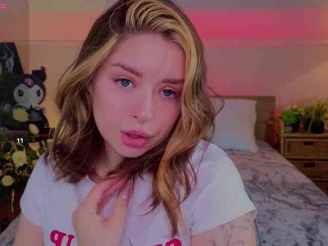 AmeliaShine1 webcam