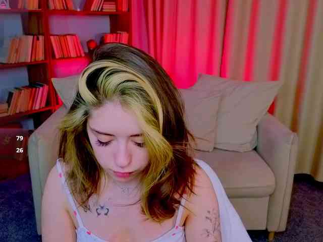 AmeliaShine1 webcam