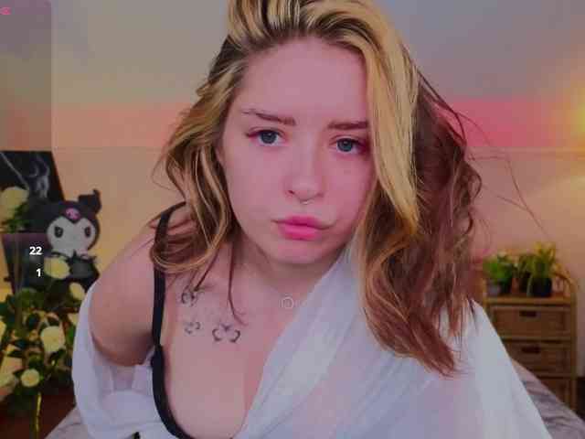 AmeliaShine1 webcam