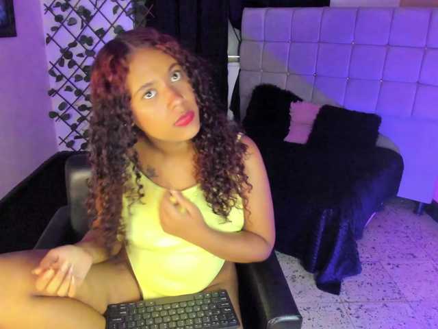 sara_goddexx webcam