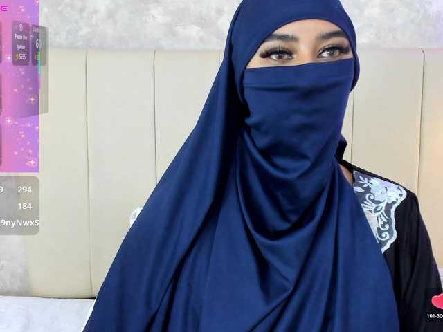 Dakshaa's BongaCams show and profile