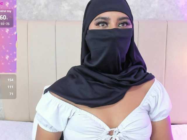 Dakshaa's BongaCams show and profile