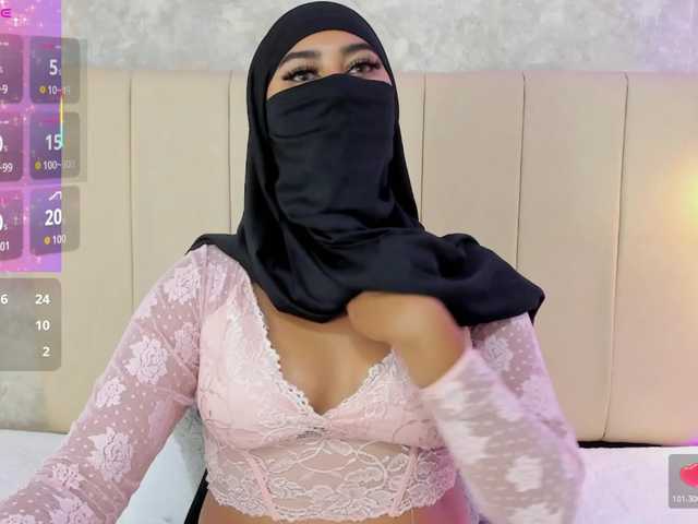 Dakshaa's BongaCams show and profile