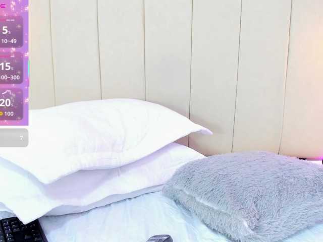 Dakshaa's BongaCams show and profile