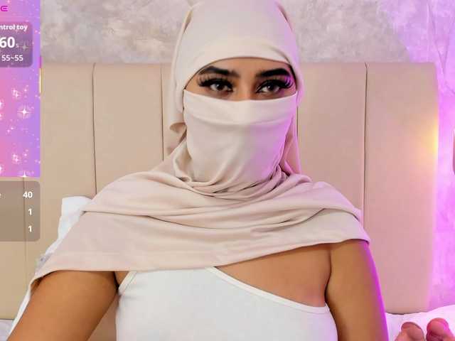 Dakshaa's BongaCams show and profile