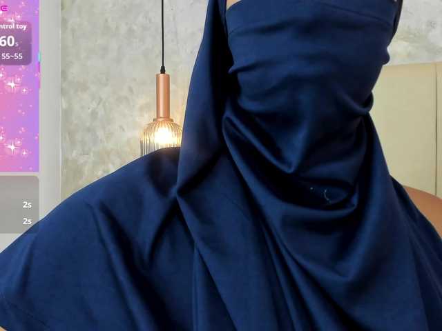 Dakshaa's BongaCams show and profile