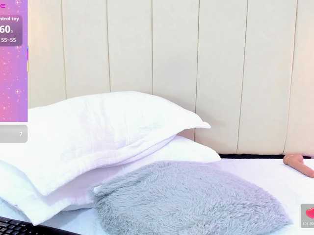 Dakshaa's BongaCams show and profile