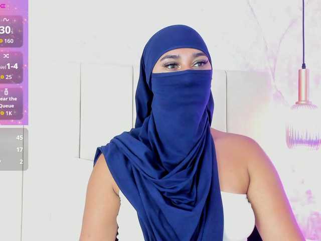 Dakshaa's BongaCams show and profile