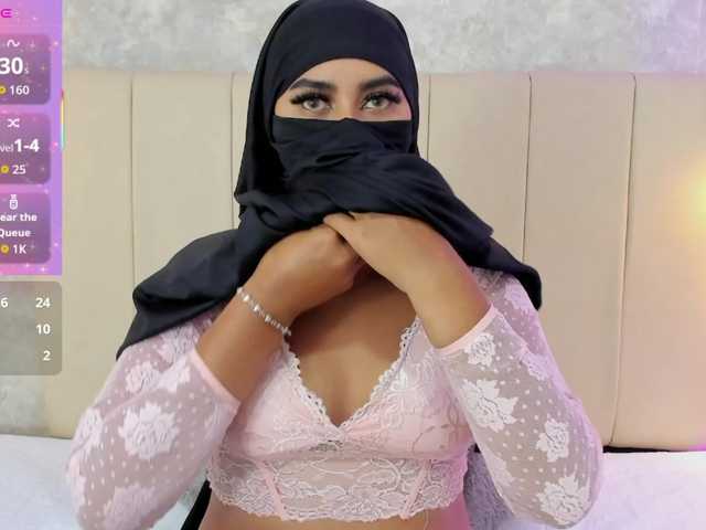 Dakshaa's BongaCams show and profile