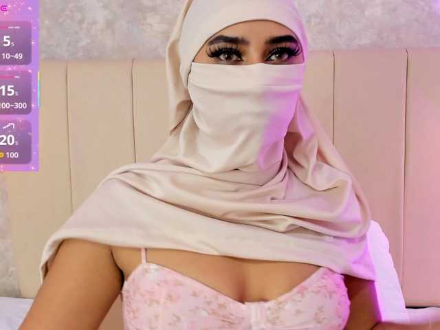 Dakshaa's BongaCams show and profile