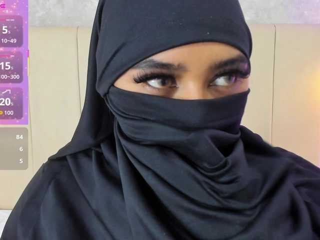 Dakshaa's BongaCams show and profile