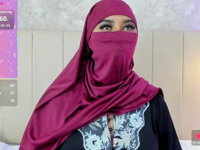 Dakshaa's BongaCams show and profile