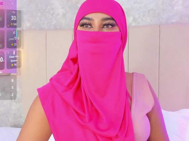 Dakshaa's BongaCams show and profile