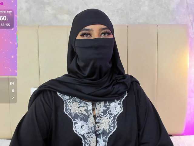 Dakshaa's BongaCams show and profile