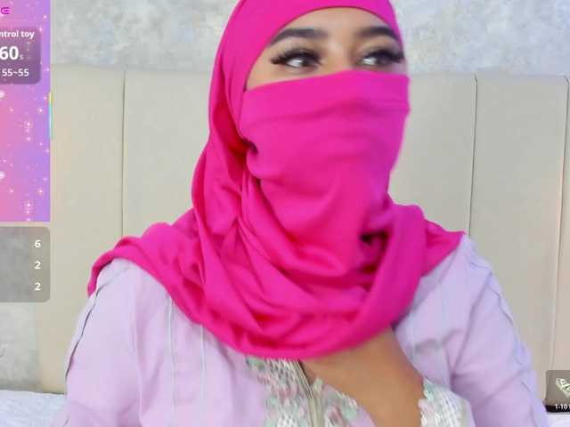 Dakshaa's BongaCams show and profile