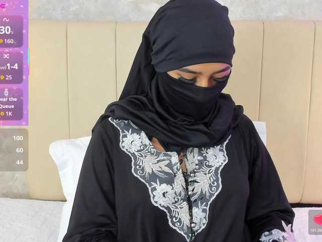 Dakshaa's BongaCams show and profile