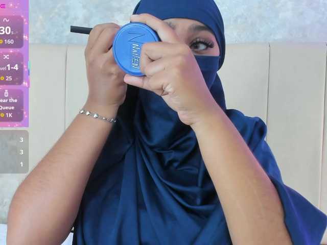 Dakshaa's BongaCams show and profile