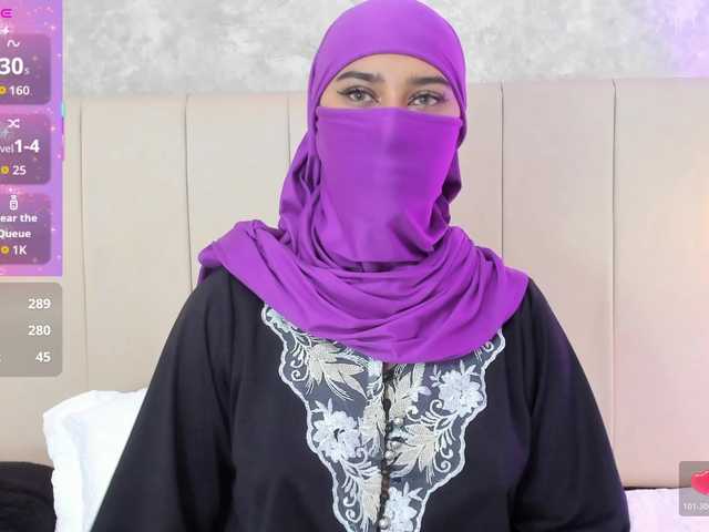 Dakshaa's BongaCams show and profile