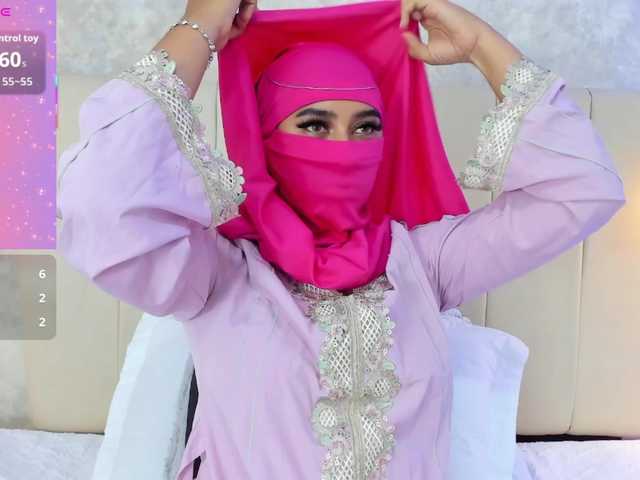 Dakshaa's BongaCams show and profile