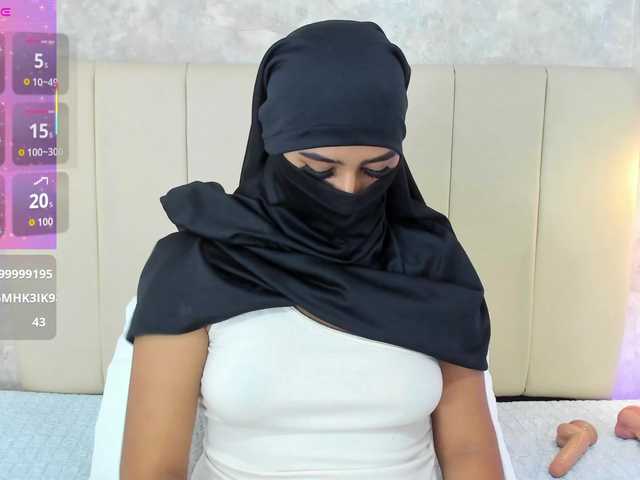 Dakshaa's BongaCams show and profile