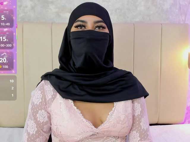 Dakshaa's BongaCams show and profile