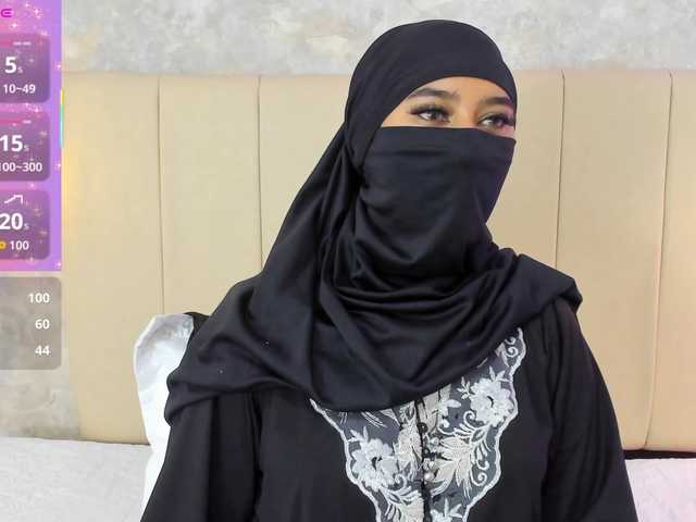 Dakshaa's BongaCams show and profile