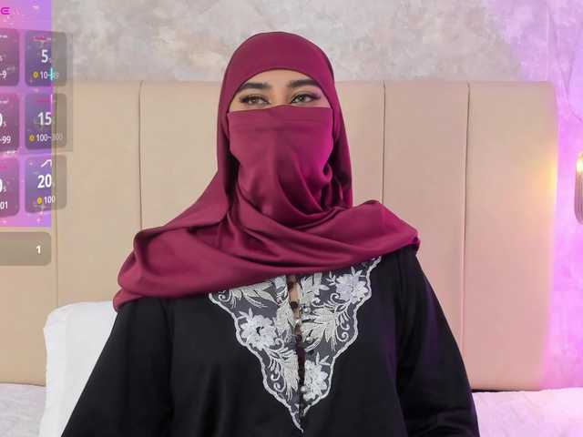 Dakshaa's BongaCams show and profile