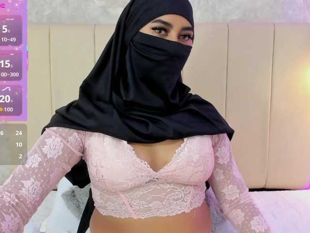 Dakshaa's BongaCams show and profile