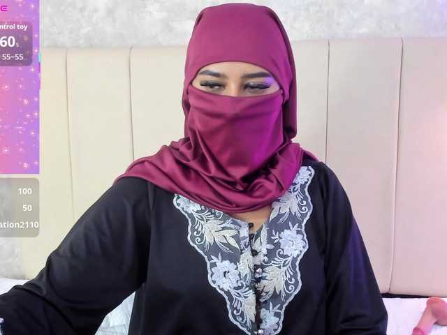 Dakshaa's BongaCams show and profile